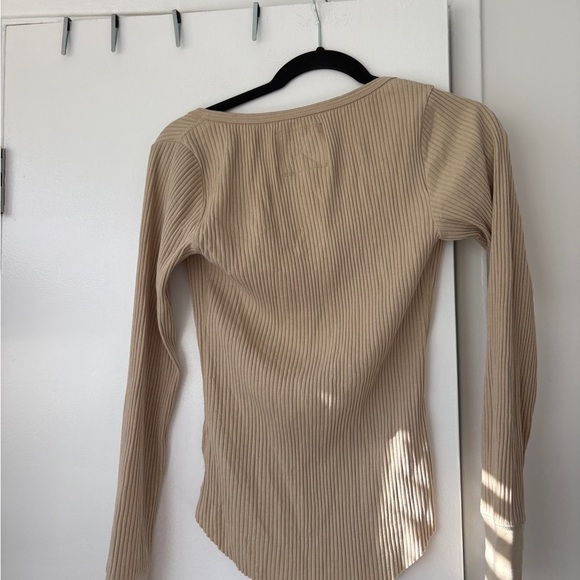 NWT Aerie HENLEY Top - Picture 5 of 5